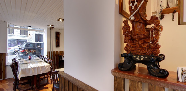 Ban Gaw - Gastronomi og hotelvirksomhed