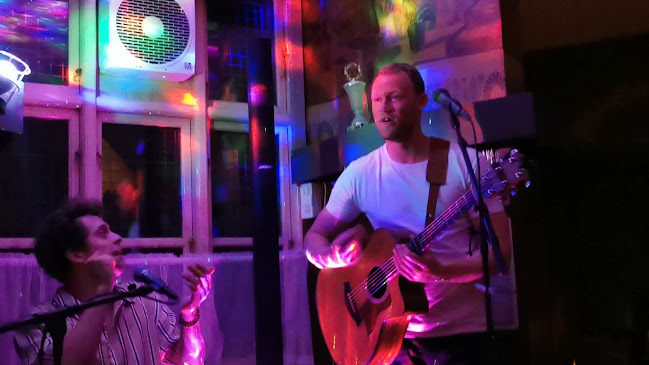 Hold-An - Gastronomi og hotelvirksomhed