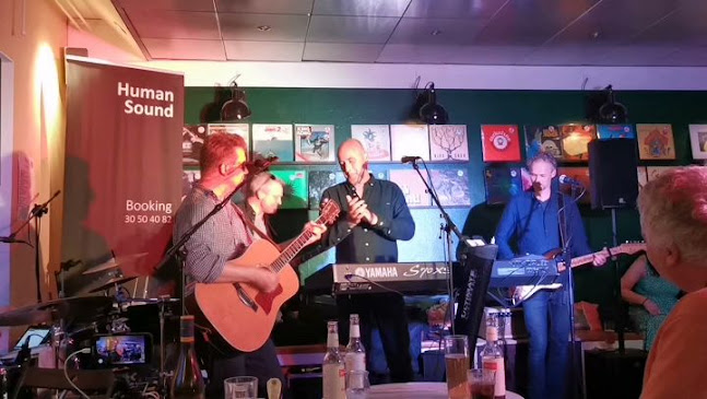 Comentarii opinii despre Album Bar