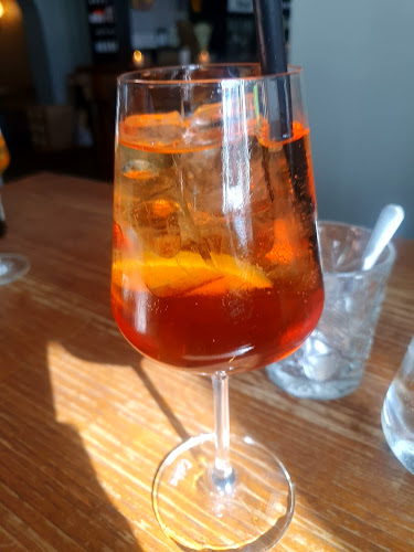 Opinii despre Nebbiolo Winebar în København - Gastronomi og hotelvirksomhed