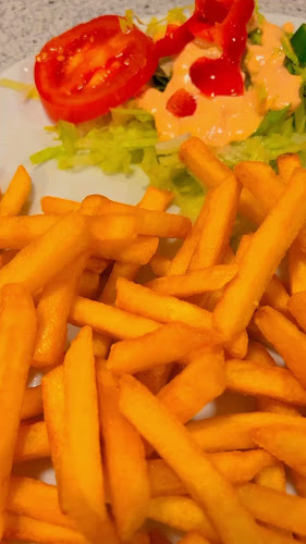 Opinii despre Sandved Pizzaria în Sandved - Gastronomi og hotelvirksomhed