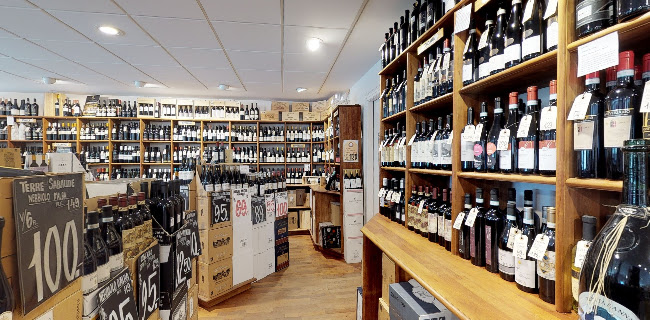 Opinii despre Holte Vinlager în Hørsholm - Gastronomi og hotelvirksomhed