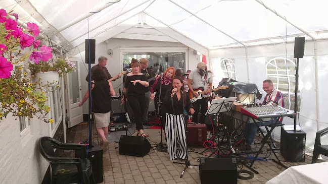 Opinii despre Dok Iv Café & Pub în Faaborg - Gastronomi og hotelvirksomhed