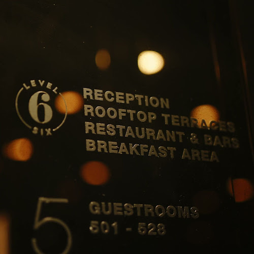 Opinii despre Level Six Rooftop Bar & Terrace în København - Gastronomi og hotelvirksomhed