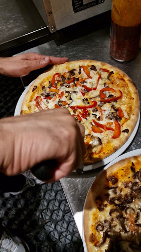 Opinii despre Elite pizza og kebab în Vandel - Gastronomi og hotelvirksomhed