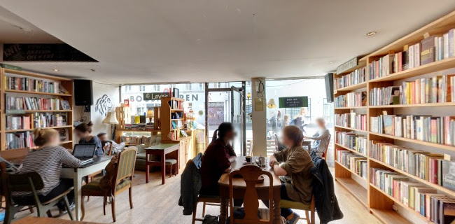 Løve’s Bog- og Vincafé