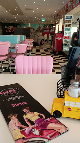 Opinii despre Stacy's Diner Næstved în Næstved - Gastronomi og hotelvirksomhed