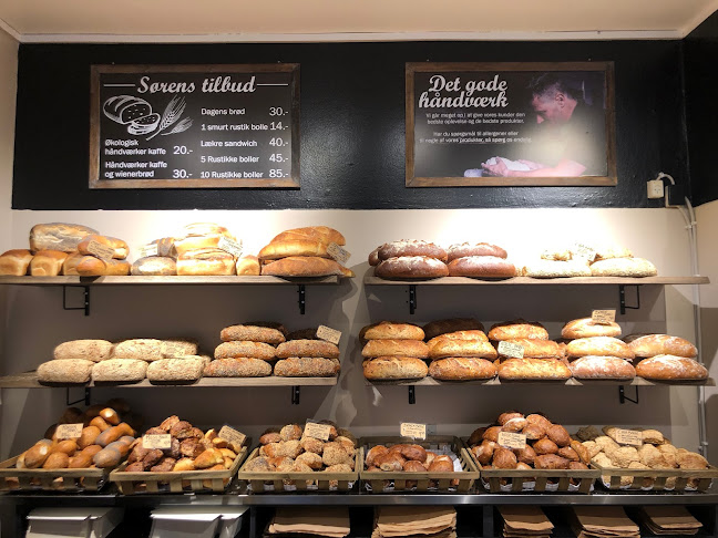 Comentarii opinii despre Søren Bager