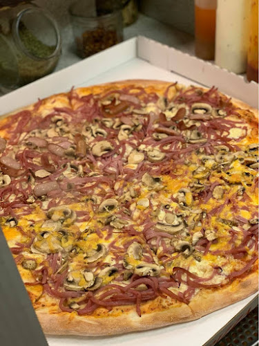 Delons Pizza Horsens - Gastronomi og hotelvirksomhed