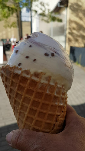 Opinii despre Lydolphs Isbar în Nykøbing Falster - Gastronomi og hotelvirksomhed