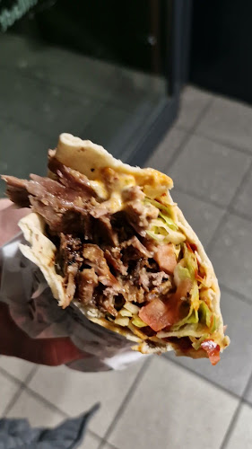 Opinii despre Hos Bilal Brabrand în Brabrand - Gastronomi og hotelvirksomhed