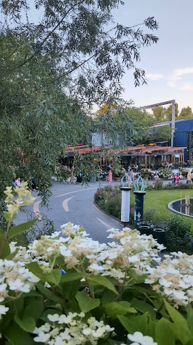 Cocks & Cows Tivoli Food Hall - Gastronomi og hotelvirksomhed