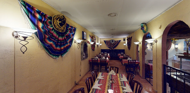 El Castillos - Gastronomi og hotelvirksomhed