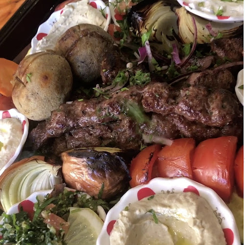 Opinii despre Ramo's Shawarma Grill House în København - Gastronomi og hotelvirksomhed