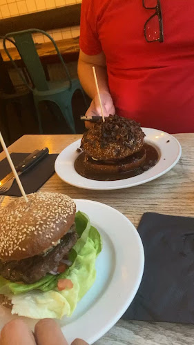 Opinii despre Vesterbros Originale Burgerrestaurant în København - Gastronomi og hotelvirksomhed