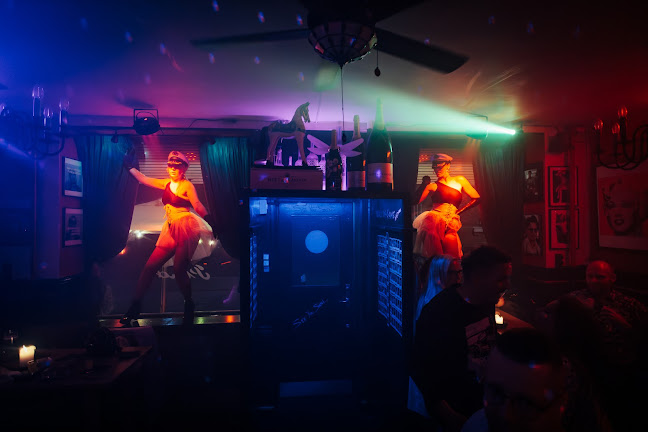 Comentarii opinii despre Pinds Cafe