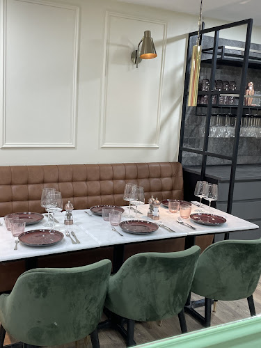 Tacobello - Gastronomi og hotelvirksomhed