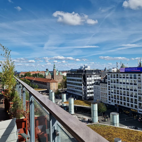 Level Six Rooftop Bar & Terrace