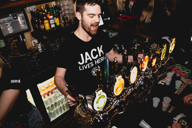 Opinii despre Cucaracha Bar în København - Gastronomi og hotelvirksomhed