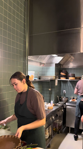 Sanchez - Gastronomi og hotelvirksomhed