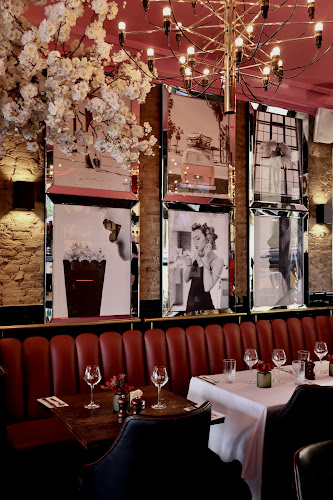 Comentarii opinii despre Hoppes Café & Bar