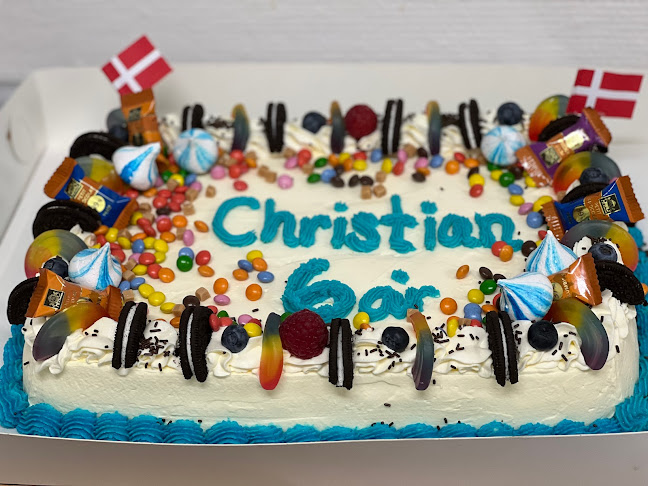 Comentarii opinii despre Jazzy’s Cafe’ & Shop ( Cakes,coffee,Asian grocery,Womens Clothing)