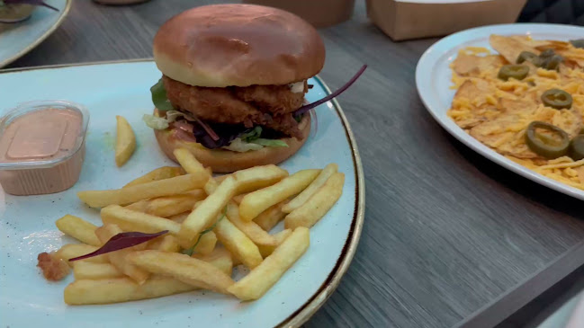 Opinii despre CHICKEN House în Fredericia - Gastronomi og hotelvirksomhed