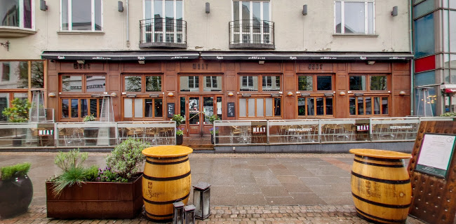 Comentarii opinii despre Struktur