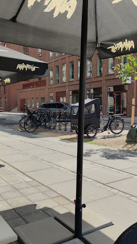 Samvær - Gastronomi og hotelvirksomhed