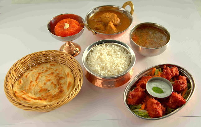 DineHut Indisk Restaurant - Gastronomi og hotelvirksomhed