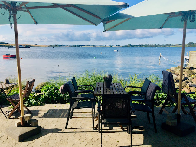 Opinii despre Skælskør Fiskehus ApS în Skælskør - Gastronomi og hotelvirksomhed