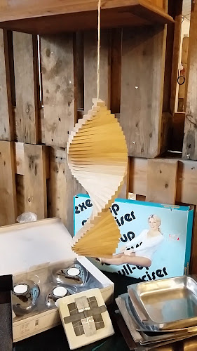 Haughus Gods, Antik & Kræmmermarked - Gastronomi og hotelvirksomhed