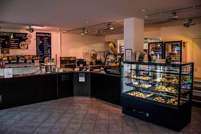 Opinii despre Byens Smørrebrød & Sandwich în Hedensted - Gastronomi og hotelvirksomhed