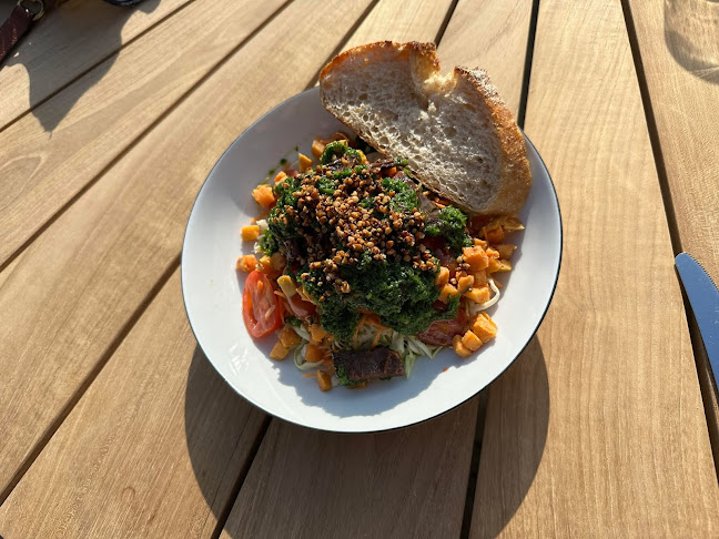 Opinii despre Albi´s Hornbæk în Hornbæk - Gastronomi og hotelvirksomhed