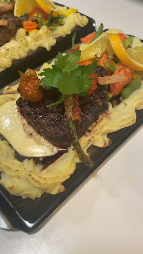 Opinii despre Café Rendezvous Pizza & Steak House în Brønderslev - Gastronomi og hotelvirksomhed