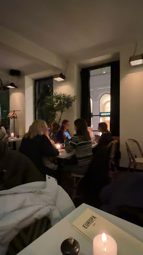 Opinii despre Cafe EUROPA 1989 în København - Gastronomi og hotelvirksomhed