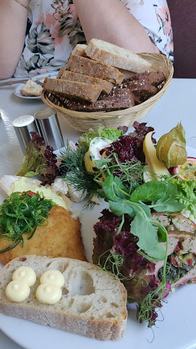 Opinii despre Vrads Station în Bryrup - Gastronomi og hotelvirksomhed