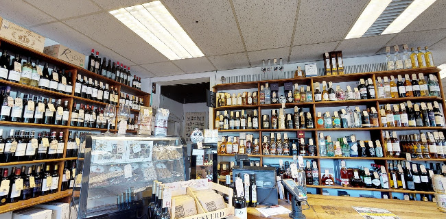 Comentarii opinii despre Holte Vinlager