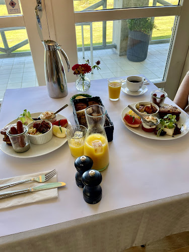 Cafe Lindholm - restaurant, selskaber, takeaway, catering, møder & konference - Gastronomi og hotelvirksomhed
