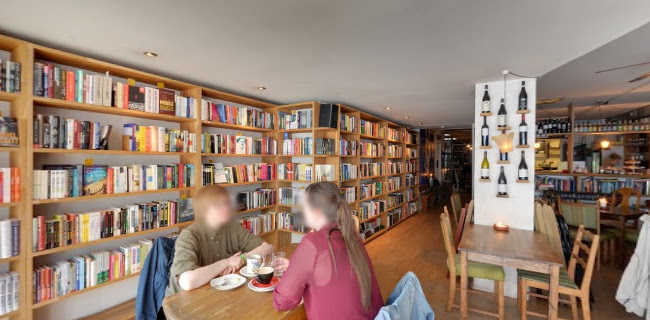 Opinii despre Løve’s Bog- og Vincafé în Aarhus - Gastronomi og hotelvirksomhed