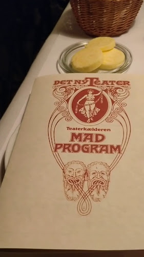 Opinii despre Restaurant Teaterkælderen în Indre By - Gastronomi og hotelvirksomhed