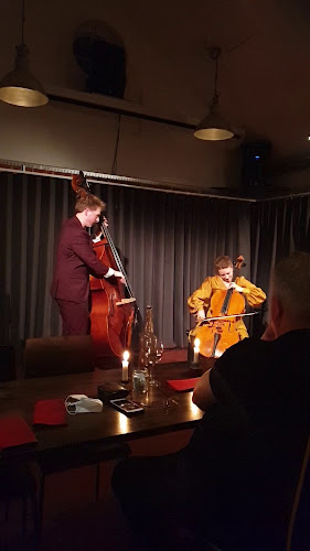 Opinii despre Lillesyd Forsamlingshus în Herfølge - Gastronomi og hotelvirksomhed