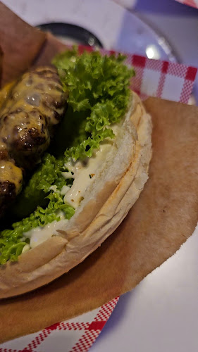 Opinii despre Moe'z Meat n Burger în København - Gastronomi og hotelvirksomhed