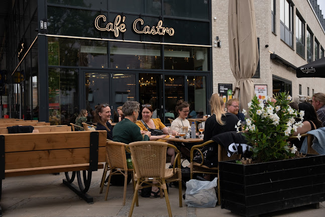 Comentarii opinii despre Café Castro