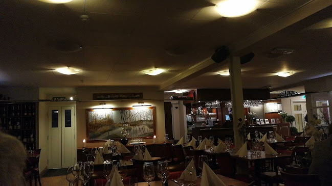 Opinii despre Restaurant Kongemosen în Smørum - Gastronomi og hotelvirksomhed