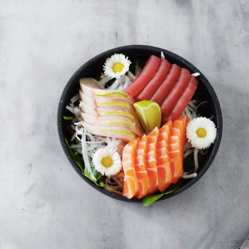 Comentarii opinii despre Nira Sushi