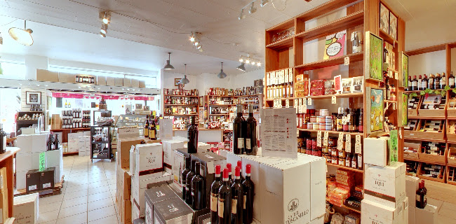 Comentarii opinii despre Holte Vinlager