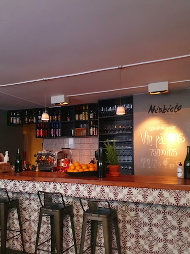 Opinii despre Nebbiolo Winebar în København - Gastronomi og hotelvirksomhed