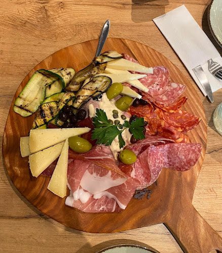 Comentarii opinii despre Cafe Karisma