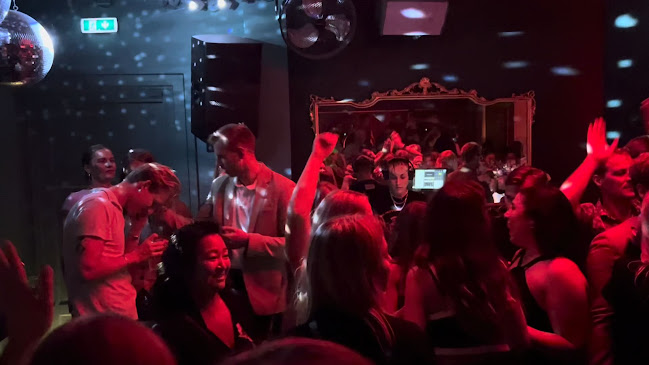 Dronningens Tværgade 9, 1302 Indre By